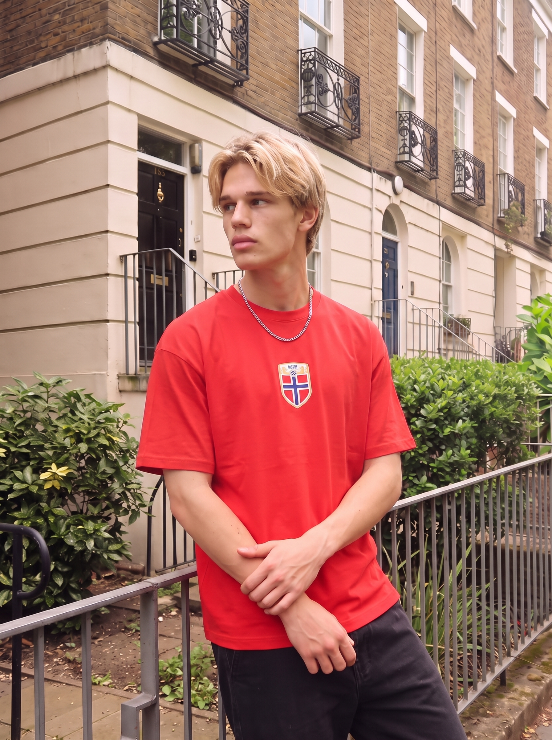 HALLAND T-SHIRT
